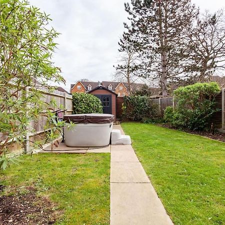 One Bedroom Apartment, Driveway, Bracknell Centre Ngoại thất bức ảnh